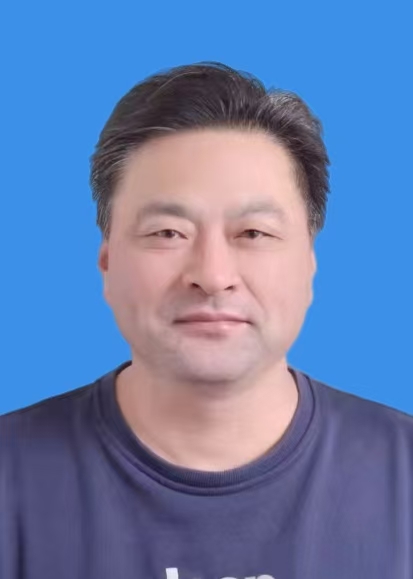 杨文革