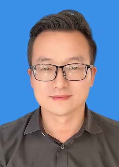 杨朔