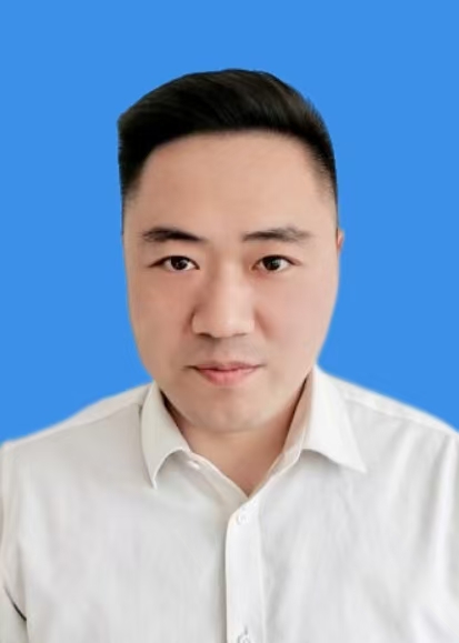 杨潇