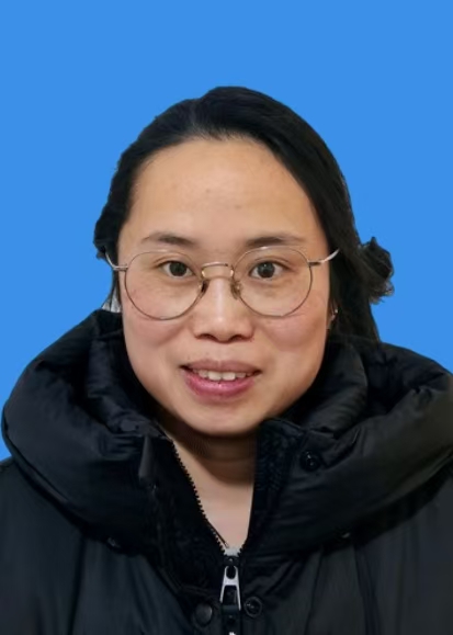 杨莉