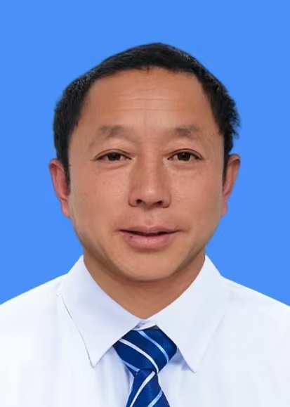 梁英杰