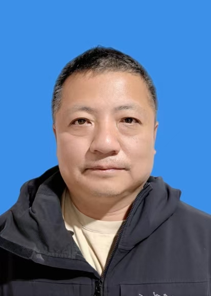 楼屹垠