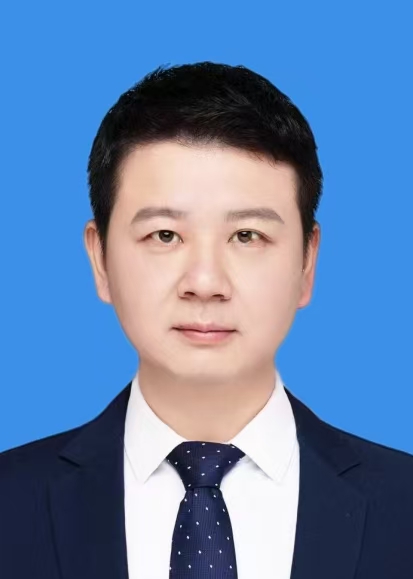沈钟鸣
