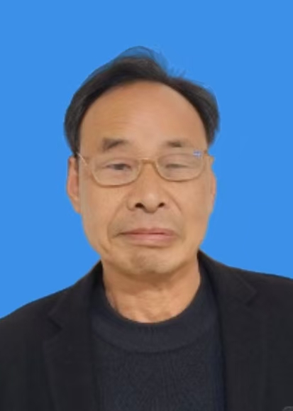 滕雪根