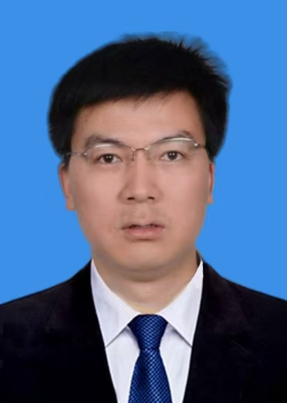 王君