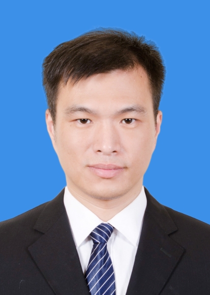 王尉霖