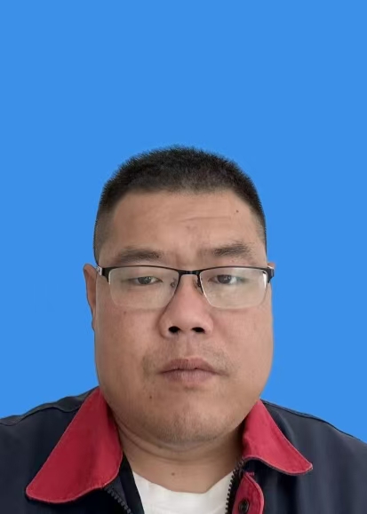 王小伟