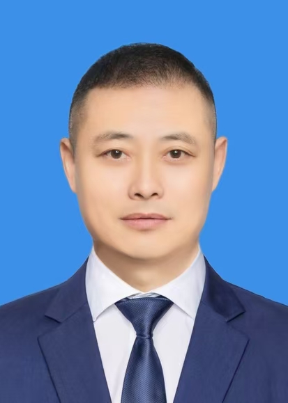 王广裘