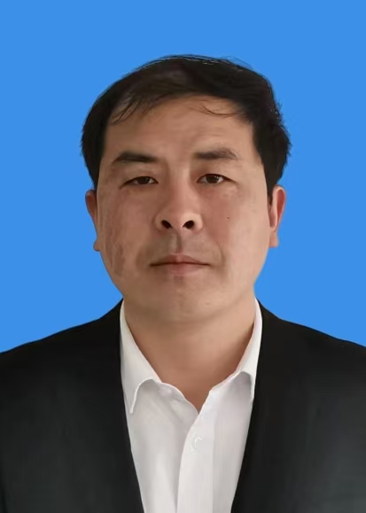 王新成