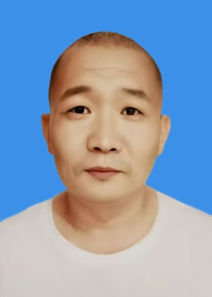 王磊