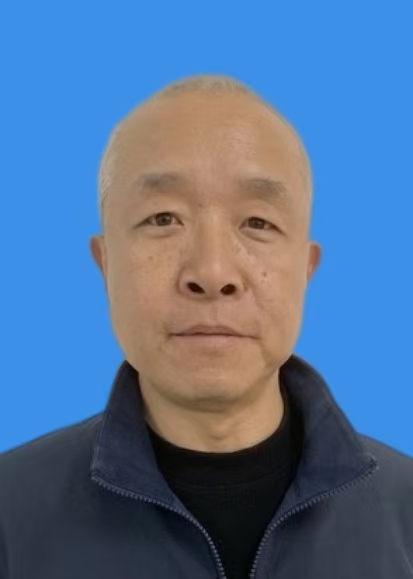 王立军