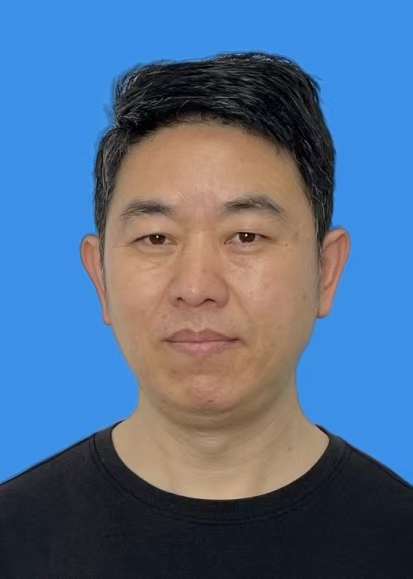 王育明