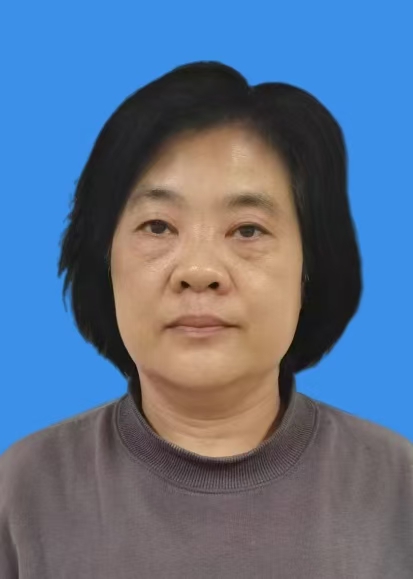 王荣芹