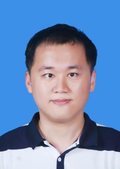 王超伟