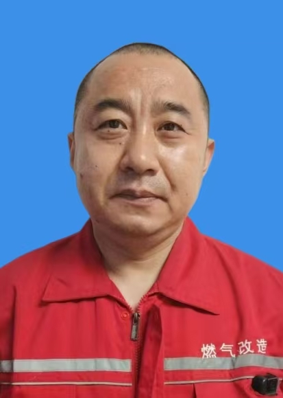 王铁成