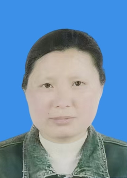 王锦英
