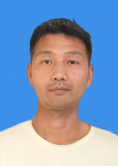 罗加伟
