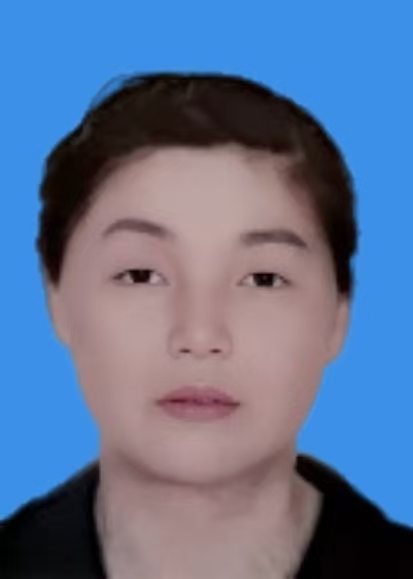 罗水英