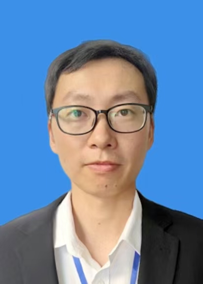 范育彬