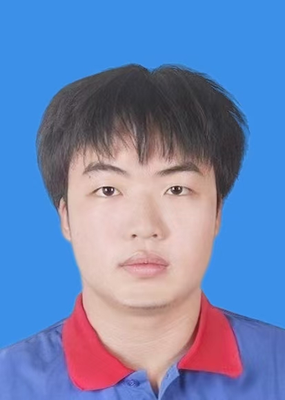 薛梓铭