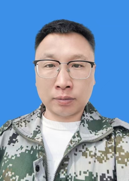 袁瑞东