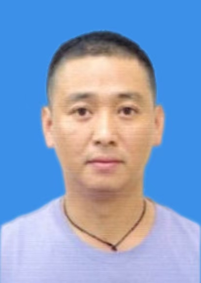 詹炜周