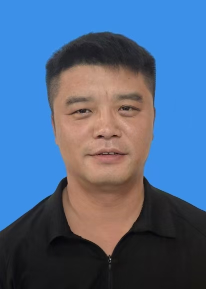 贾纯飞