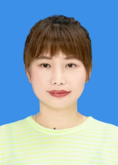 邱娜娜