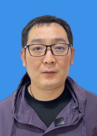 邱磊