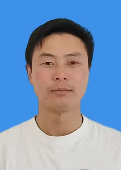 邱鹏