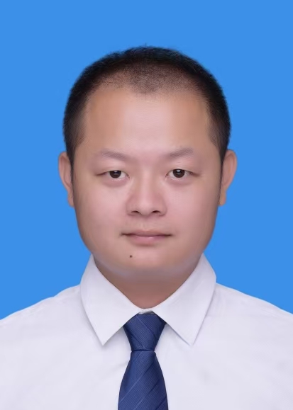 邹瑞