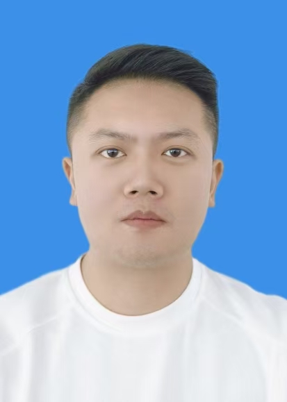 闫谨