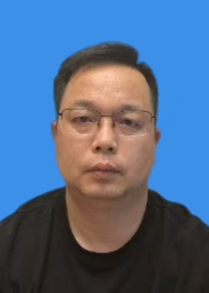 陈雷