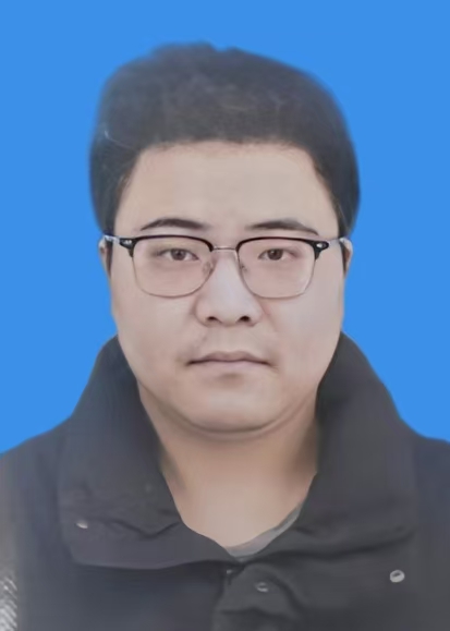 黄天能
