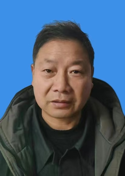 黄方满