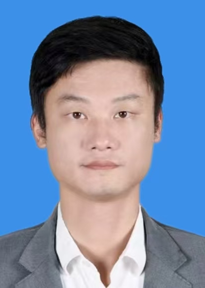 黄浚铭