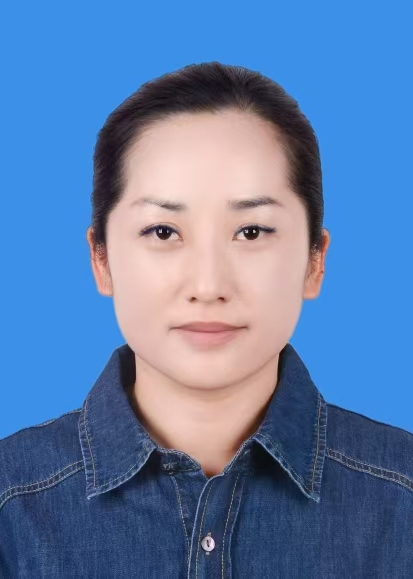 黄琼