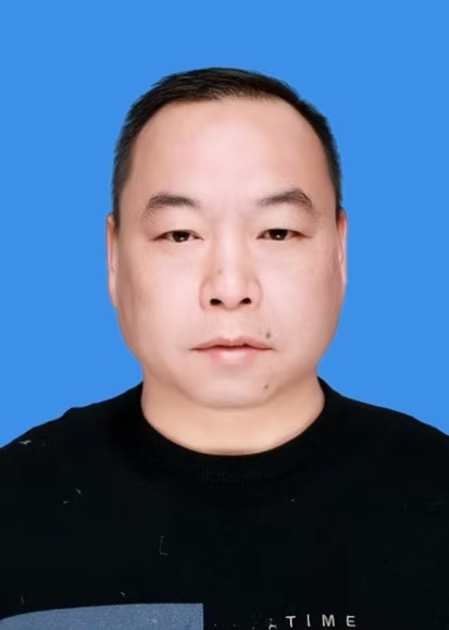 龙富昌